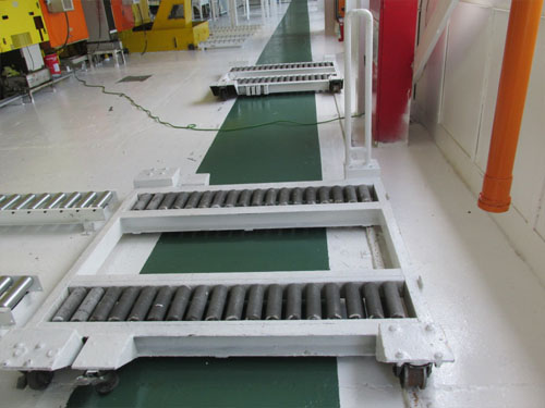 Gravity Floor Conveyor